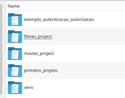 Gerenciador de arquivos com a pasta exemplo_autenticacao_autorizacao ao lado de outras pastas de projetos e da pasta venv