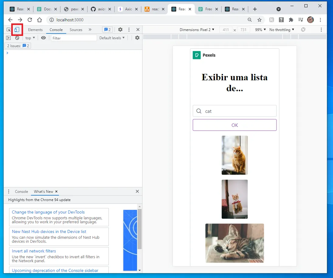 Chrome Dev Tools aberto ao lado da aplicação, com o botão "Toggle device toolbar" destacado em vermelho no canto superior esquerdo