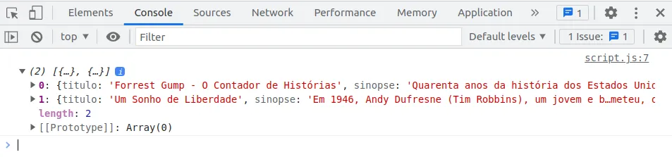 Console do Chrome exibindo um array com dois objetos de filme, cada um com titulo e sinopse